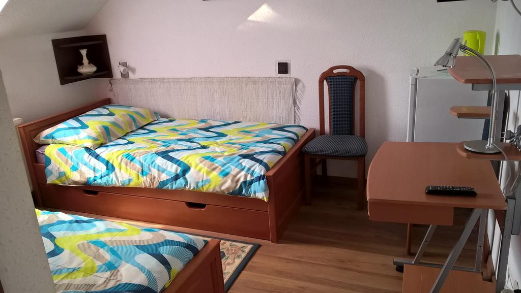 Ria Panzio Bed and Breakfast Esztergom Exteriör bild