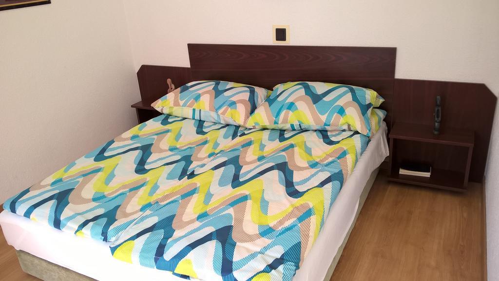 Ria Panzio Bed and Breakfast Esztergom Exteriör bild