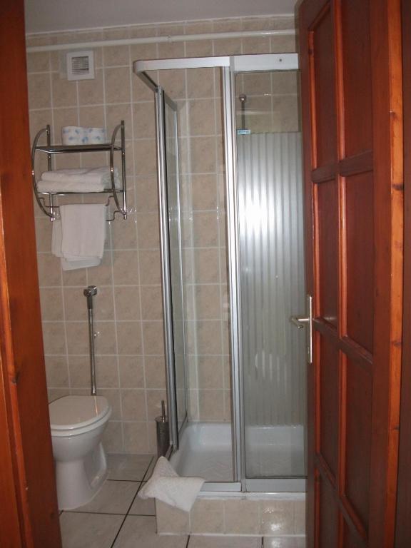 Ria Panzio Bed and Breakfast Esztergom Exteriör bild